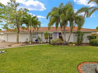 1028 Edgemere Dr, Fort Myers, FL 33919