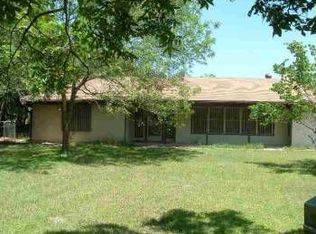 1304 W Denton Rd, Axtell, TX 76624