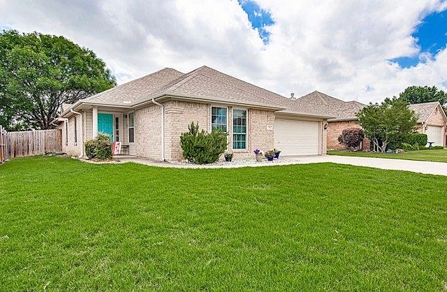 1st image of 316 Angela Dr