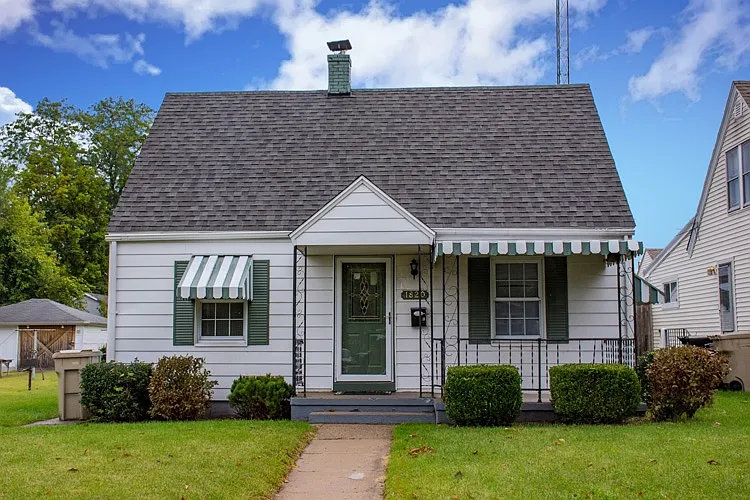 1820 Nash St photo 1