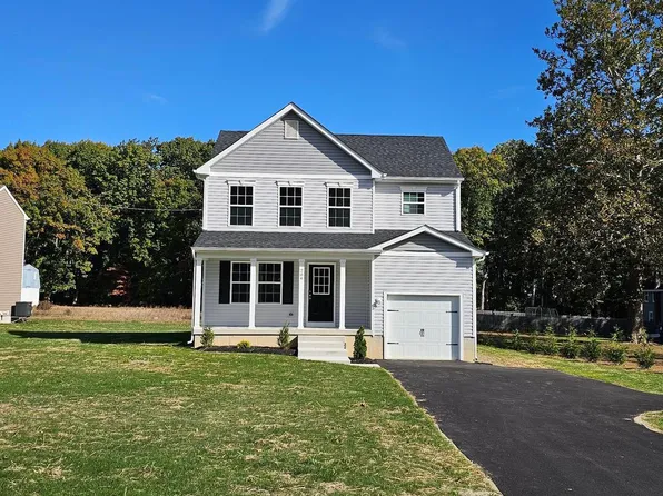 204 Carmel Rd, Millville, NJ 08332