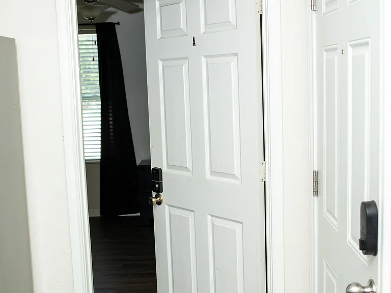 23299 High Point St — Photo 5