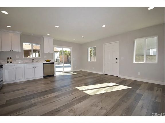 4th image of 8237 Agnes Ave