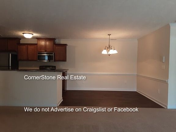 4th image of 1830 Balmoral Dr APT 101
