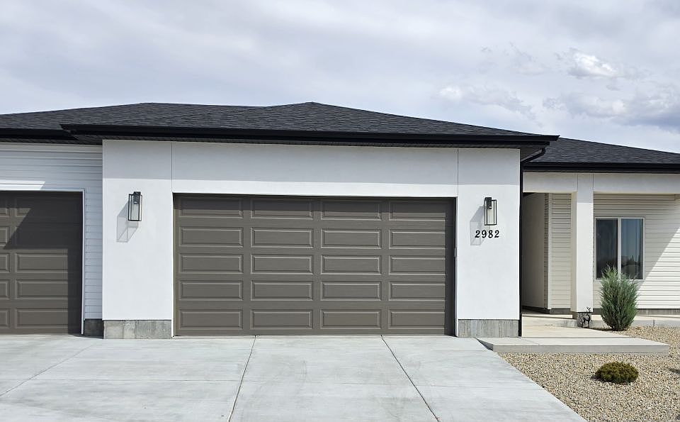 1st image of 2982 Eleanor Ct