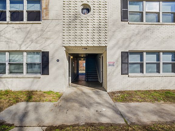 3rd image of 642 Dresden Dr