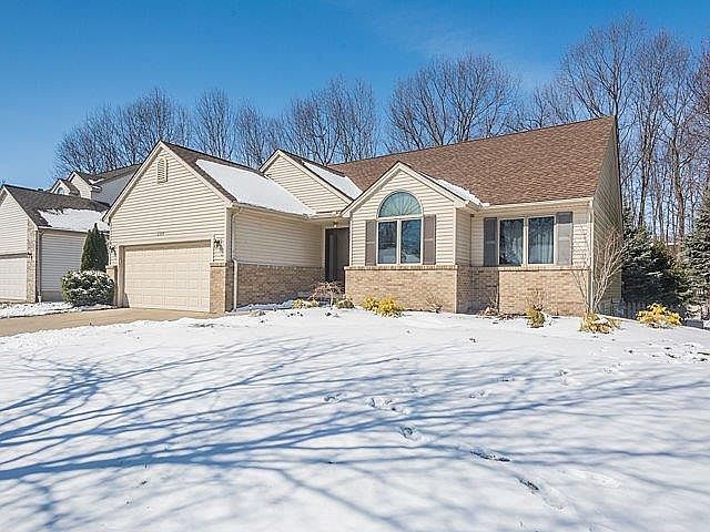 1st image of 2300 Hawthorne Way