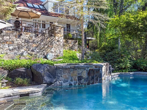 12 Bishop Park Road, Pound Ridge, NY 10576