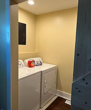 3rd image of 1503 Coker Ave