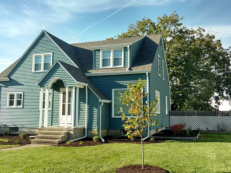 139 N Maple Ave #A — Photo 3