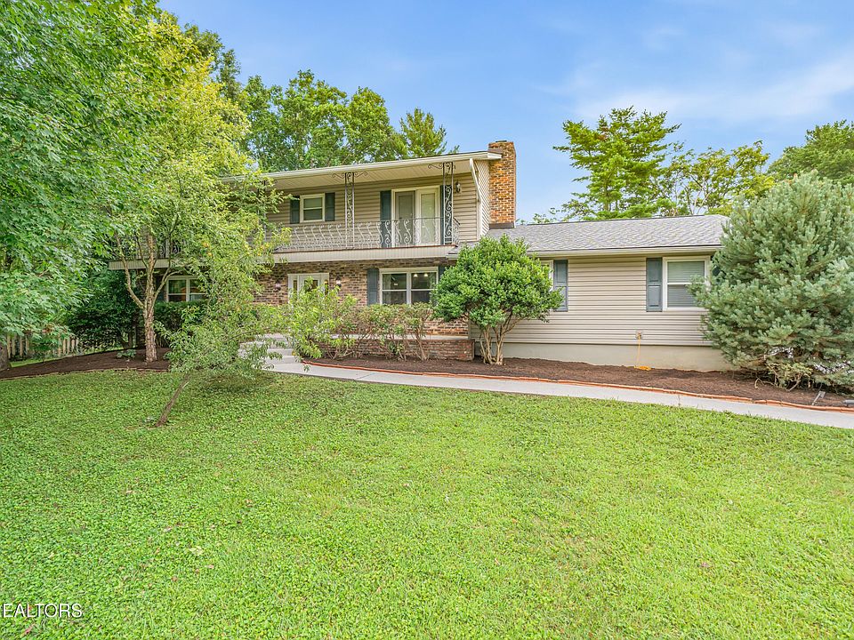 1st image of 9715 Cortez Dr