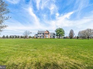 1093 Cherry Ln, Wycombe, PA 18980