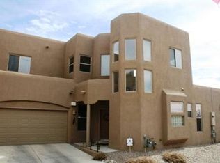 8732 Desert Fox Way NE, Albuquerque, NM 87122