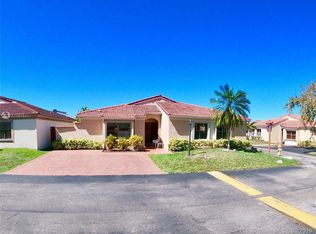 560 SW 89th Ave, Miami, FL 33174