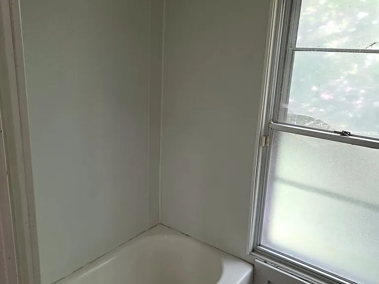 730 E McClure Ave — Photo 2