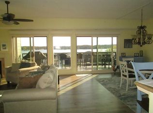 410 Outlook Cove Dr, La Porte, IN 46350