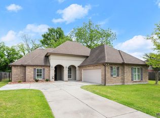 18037 Pierside Ln, Prairieville, LA 70769
