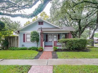 1101 W Gardner St, Houston, TX 77009
