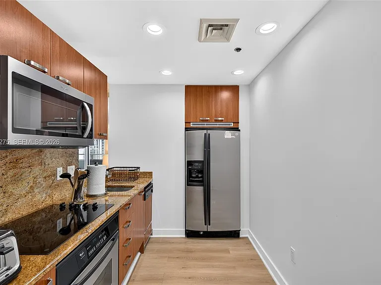 1395 Brickell Ave #2813 — Photo 8