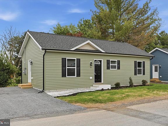 2nd image of 304 E 11th Ave