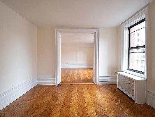 4th image of 206 W 99th St APT 4A