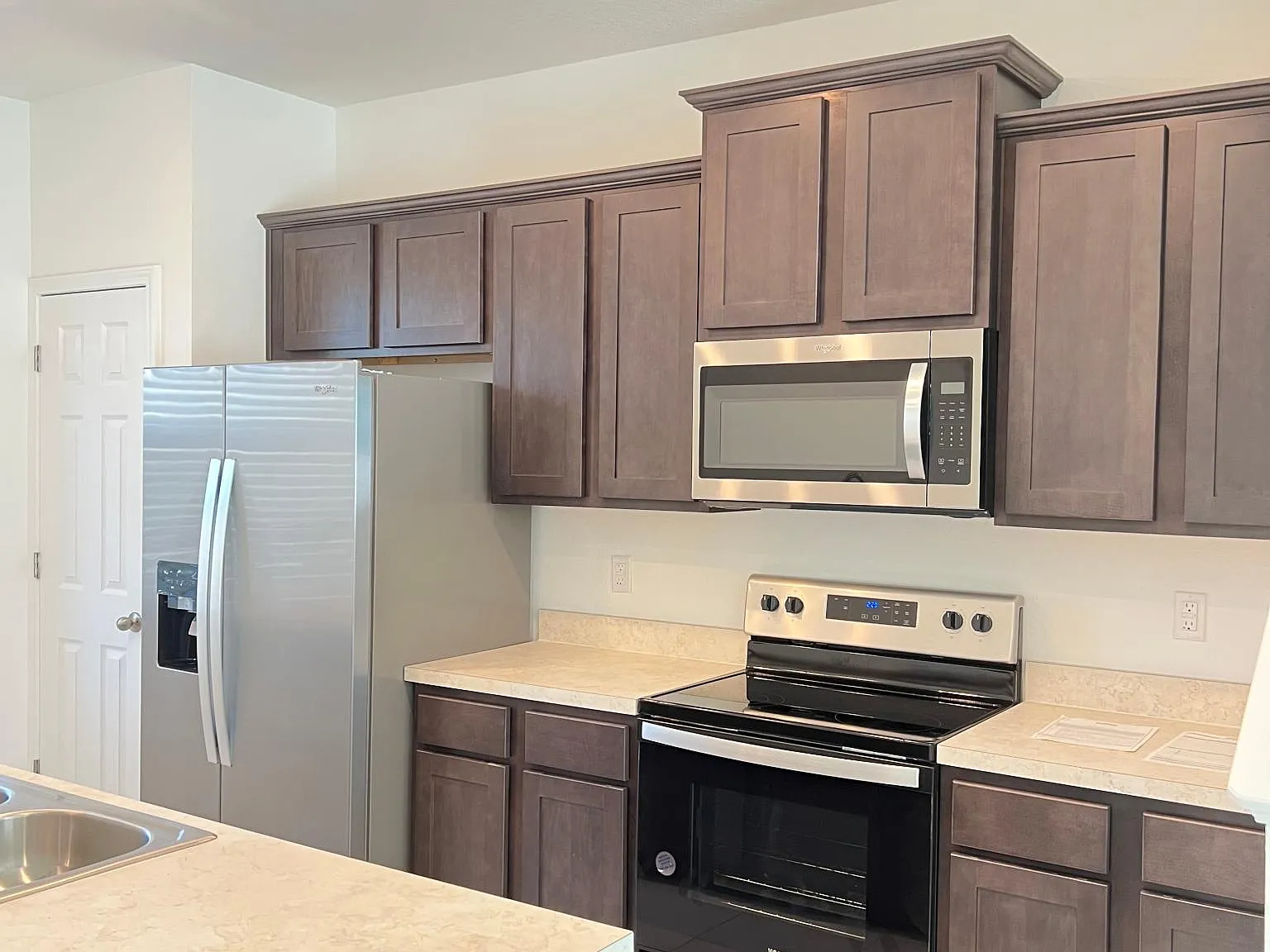 2 bed, 2.5 bath, 1109 sqft, $1,800 — Photo 4