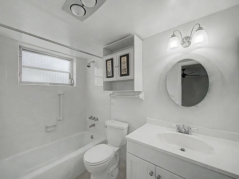 3 Westwood Ave #101E — Photo 8