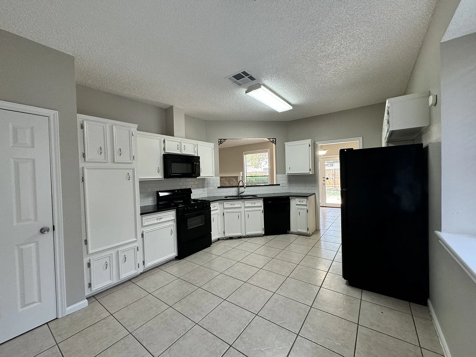 Ridgewood Drive 401 - 1 — Photo 3