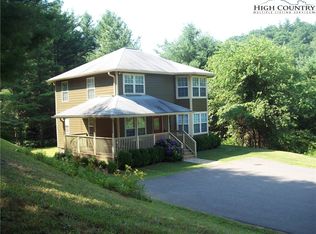 2953 Boggs Rd, West Jefferson, NC 28694