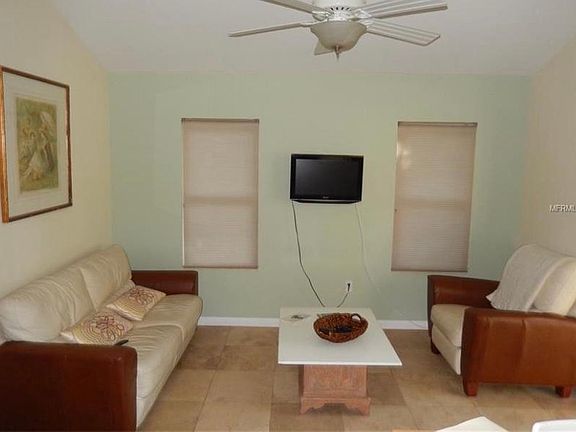 3rd image of 826 Osceola St Unit 2