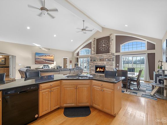 5th image of 3825 W Nettle Creek Dr