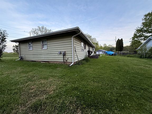 3rd image of 168 Evans St