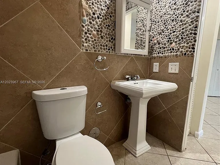 16373 Malibu Dr #51 — Photo 38