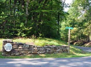 200 Highland Springs Rd, Lewisburg, WV 24901