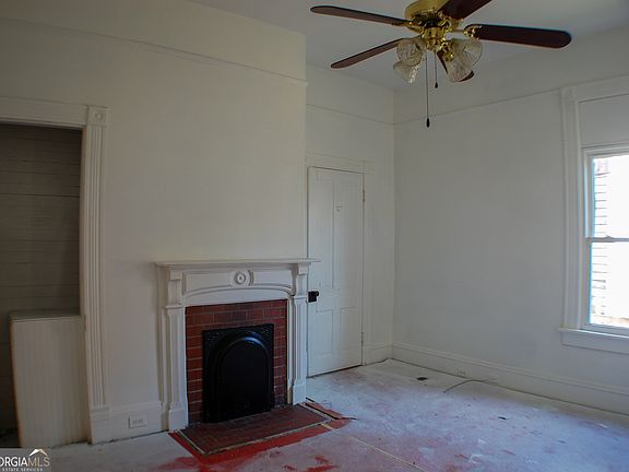4th image of 1116 18th St