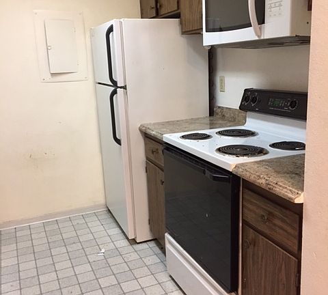 3rd image of 1605 N Visscher St APT O206