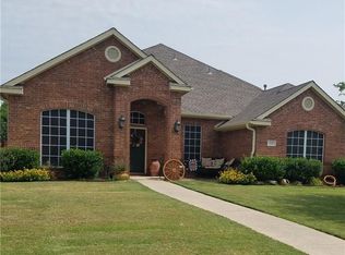 127 Indian Paint Dr, Justin, TX 76247
