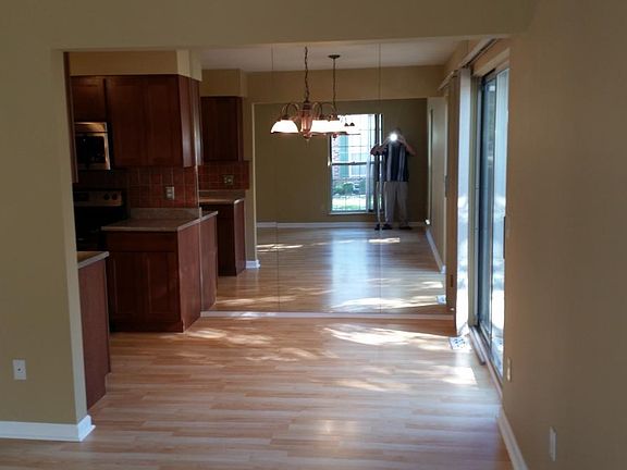 4th image of 24639 N Meadow Dr