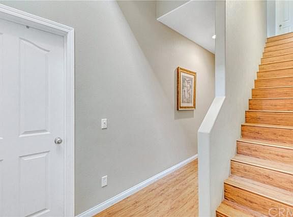 5th image of 13643 Foster Ave Unit 4