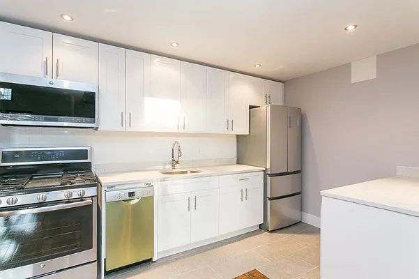 Rented by MNS | media 31