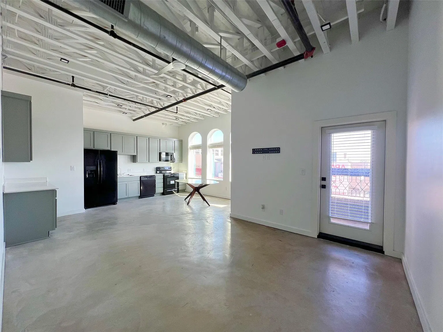 2 bed, 2.0 bath, 1100 sqft, $1,850 — Photo 2