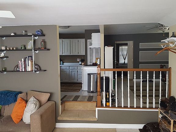 4th image of 41028 N Lincoln Ave