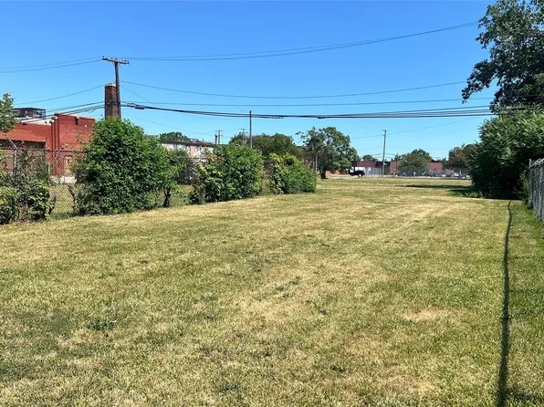 2836 Saint Aubin St, Detroit, MI 48207