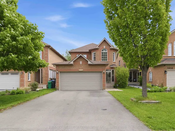3850 Forest Bluff Cres, Mississauga, ON L5N 7V1