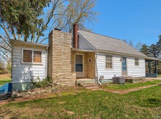 1325 E Barnes Lake Rd, Columbiaville, MI 48421
