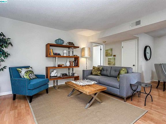 5th image of 730 Canyon Oaks Dr APT B