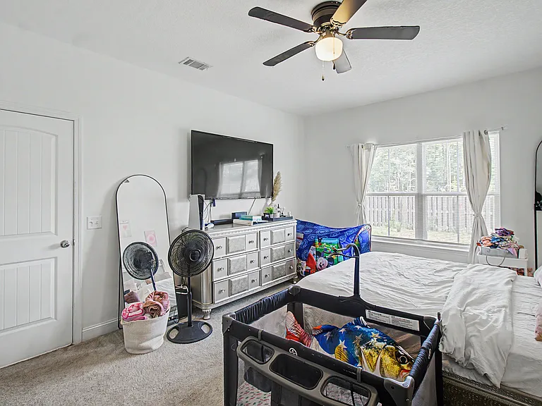 881 Grayson Ave — Photo 11
