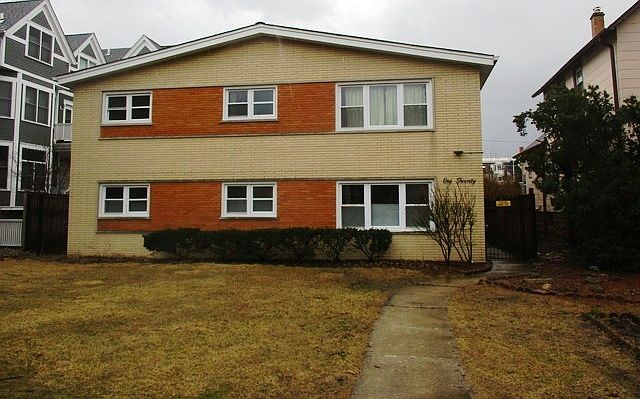 1st image of 120 S Grove Ave APT 7