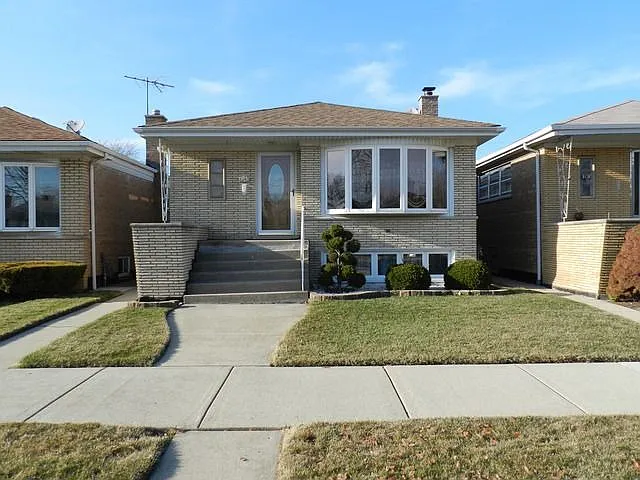 6140 W 64th St photo 1