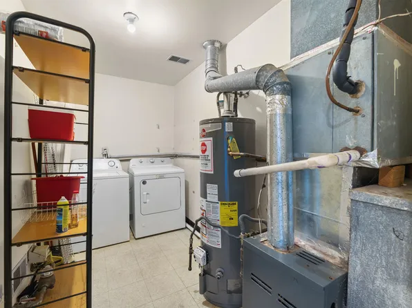 47 Dogwood Street image 12 of 22